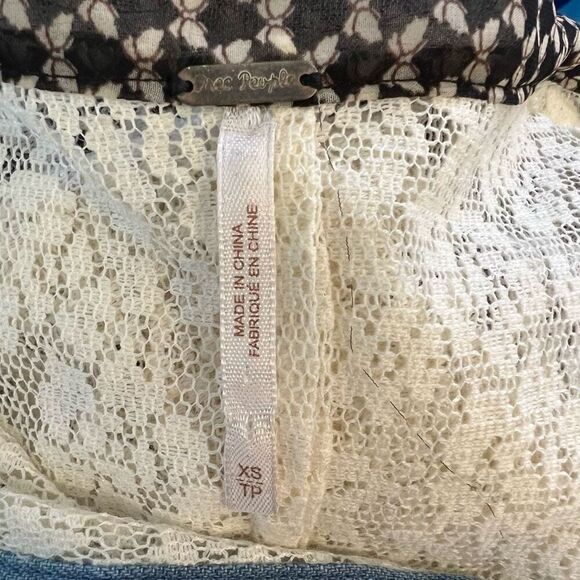 Free people Ivory Lace Button Down Sleeveless Top XS - Picture 6 of 7